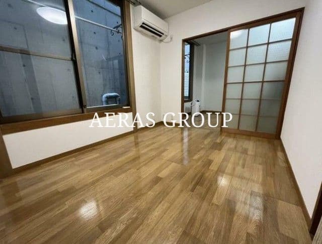 1LDK Mansion in Shibuya, Tokyo - Image 1