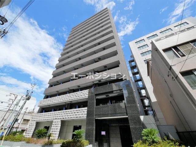 1K Mansion in Naniwa-ku, Osaka - Image 1