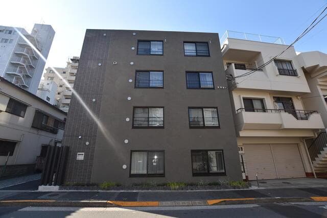 1K Mansion in Toshima, Tokyo - Image 1