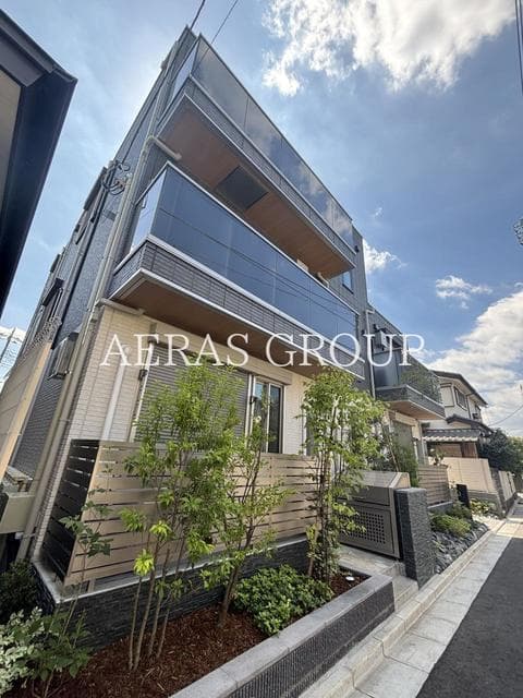 2LDK Apartment in Nakano, Tokyo - Image 1