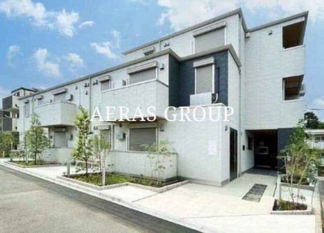2DK Apartment in Shinjuku, Tokyo - Image 1