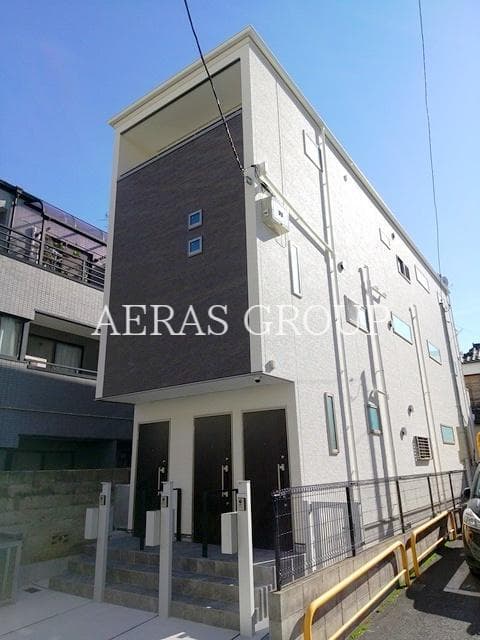 1LDK Apartment in Nakano, Tokyo - Image 1