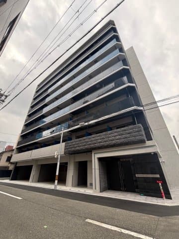 1K Mansion in Naniwa-ku, Osaka - Image 1