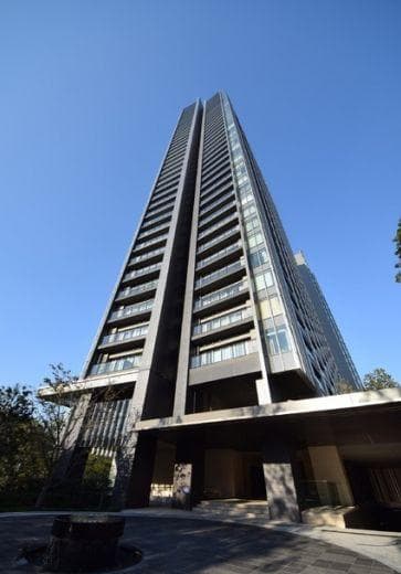 1LDK Mansion in Chiyoda, Tokyo - Image 1