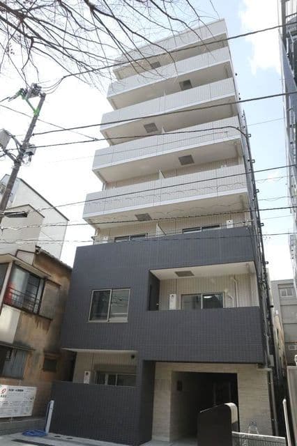 2LDK Mansion in Shinjuku, Tokyo - Image 1