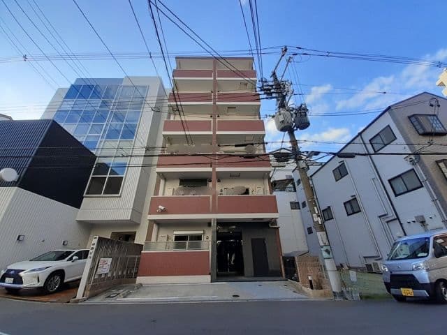 1LDK Mansion in Kita-ku, Osaka - Image 1