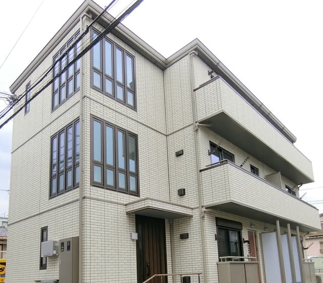 1SLDK Apartment in Suginami, Tokyo - Image 1
