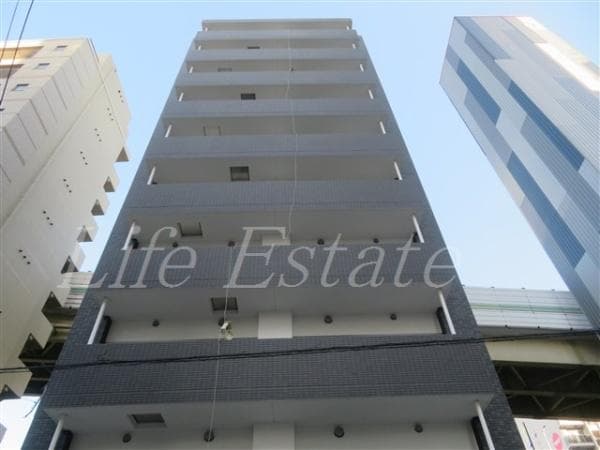 1LDK Mansion in Chuo-ku, Osaka - Image 1
