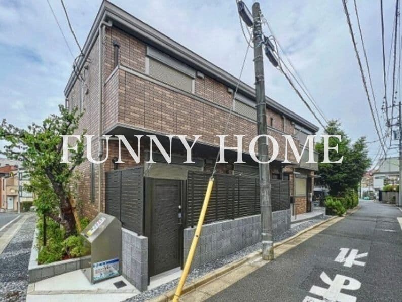 1LDK Apartment in Setagaya, Tokyo - Image 1