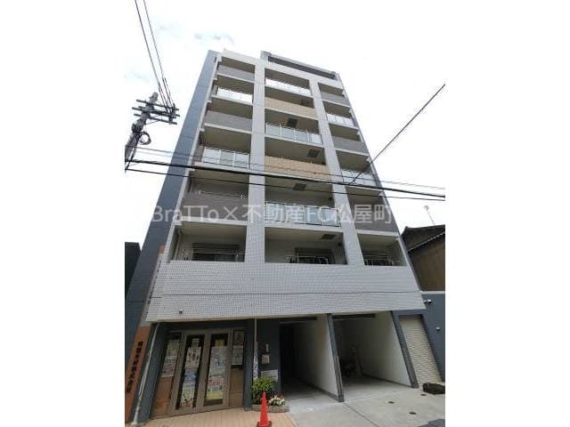 1LDK Mansion in Naniwa-ku, Osaka - Image 1