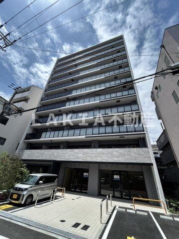 1LDK Mansion in Kita-ku, Osaka - Image 1