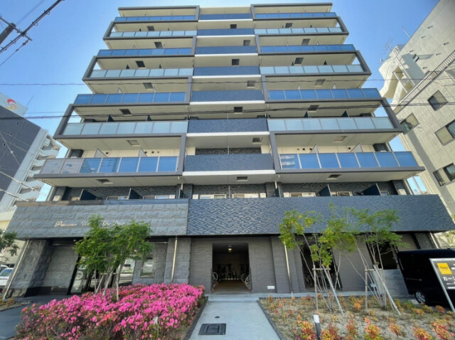 1K Mansion in Kita-ku, Osaka - Image 1