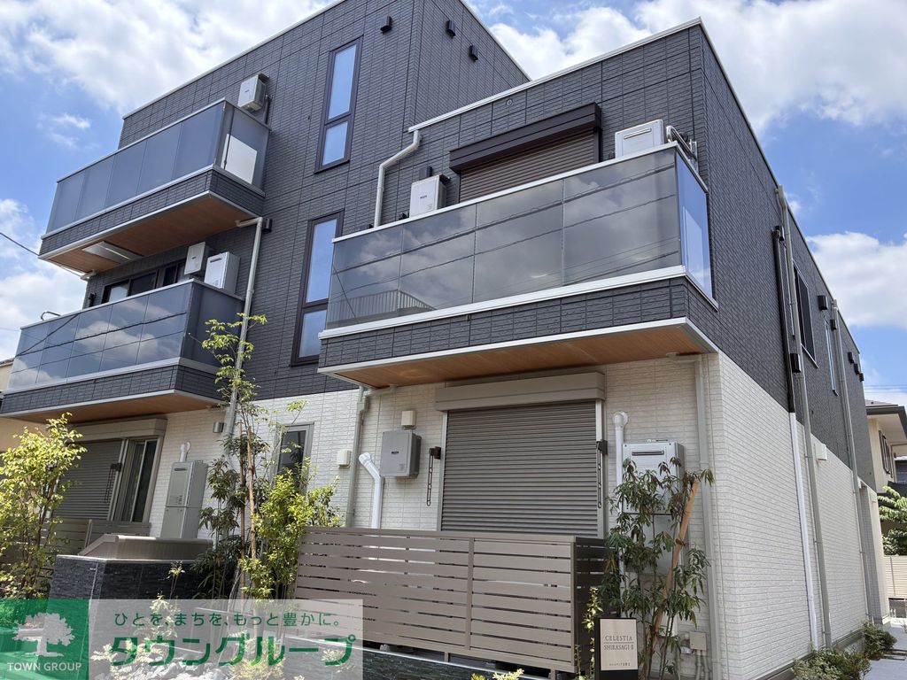 2LDK Apartment in Nakano, Tokyo - Image 1