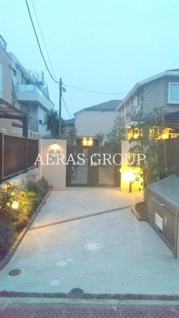 1LDK Apartment in Setagaya, Tokyo - Image 1