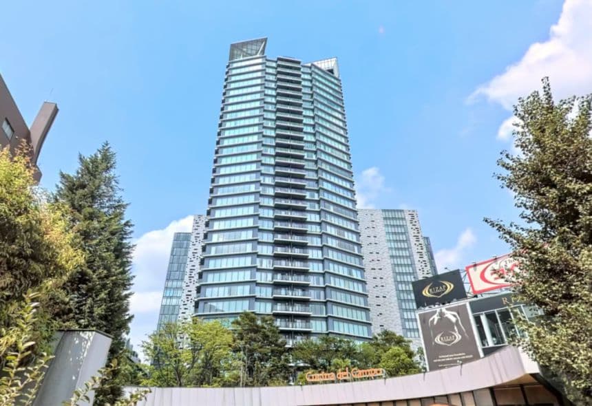 ワンルーム Mansion in Shinjuku, Tokyo - Image 1