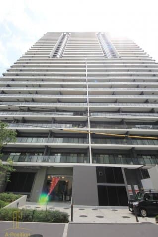 1LDK Mansion in Kita-ku, Osaka - Image 1