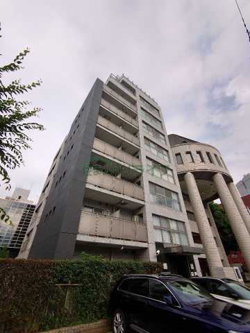 1LDK Mansion in Chiyoda, Tokyo - Image 1