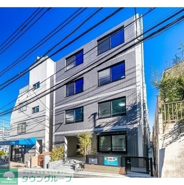 1LDK Mansion in Nakano, Tokyo - Image 1