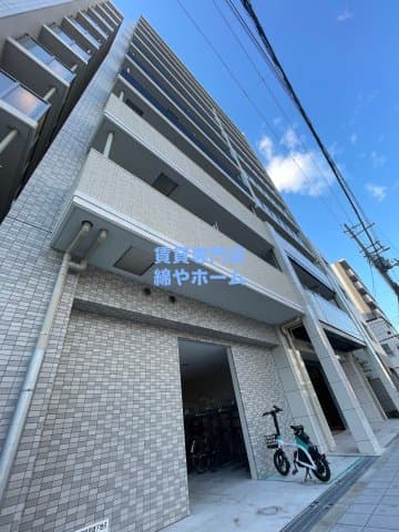 1K Mansion in Naniwa-ku, Osaka - Image 1