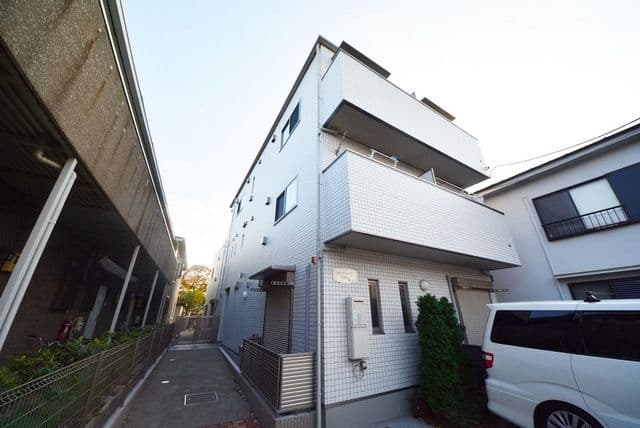 1LDK Mansion in Suginami, Tokyo - Image 1