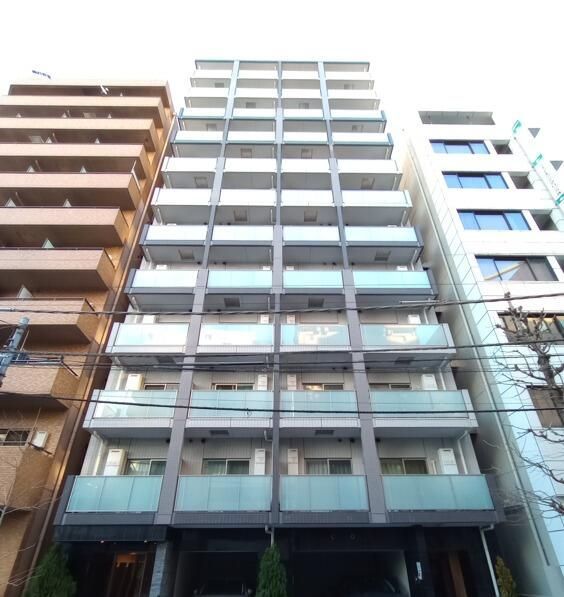 1K Mansion in Chiyoda, Tokyo - Image 1