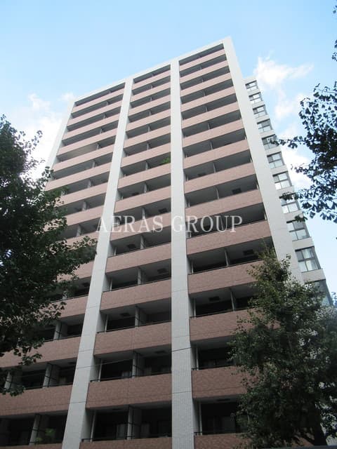 1K Mansion in Chiyoda, Tokyo - Image 1
