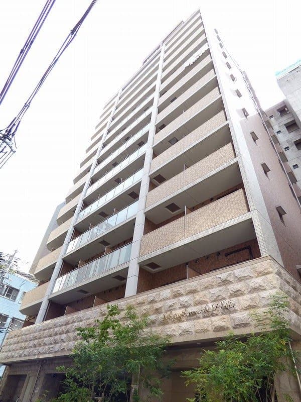 1K Mansion in Chuo-ku, Osaka - Image 1
