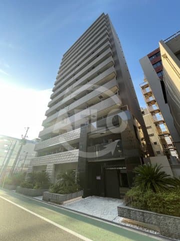 1K Mansion in Naniwa-ku, Osaka - Image 1