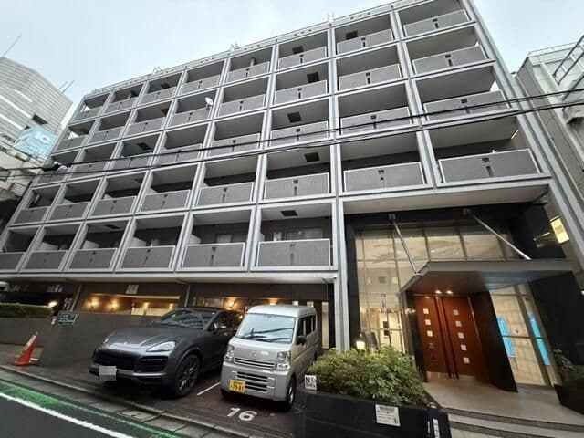 1LDK Mansion in Shibuya, Tokyo - Image 1