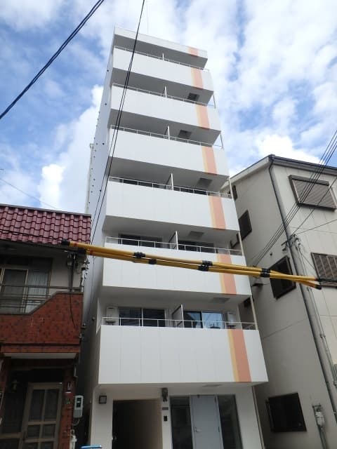 1K Mansion in Kita-ku, Osaka - Image 1
