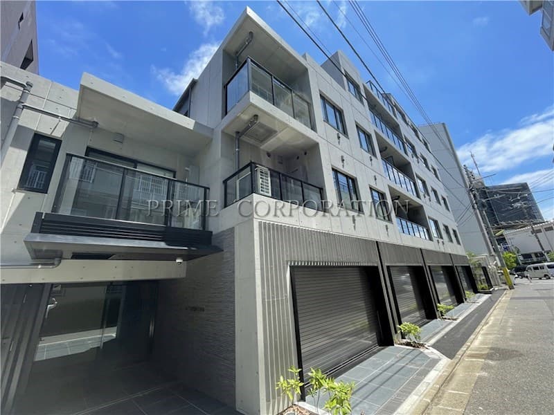 2LDK Mansion in Setagaya, Tokyo - Image 1