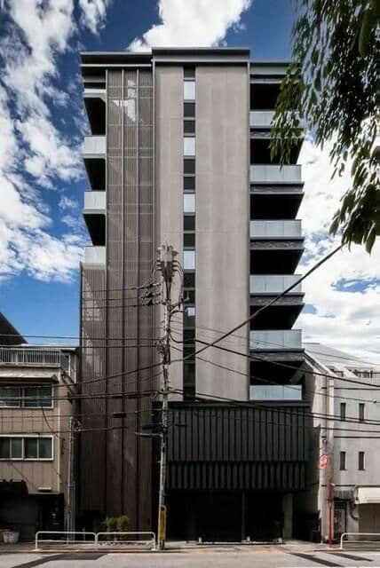 1LDK Mansion in Shinjuku, Tokyo - Image 1
