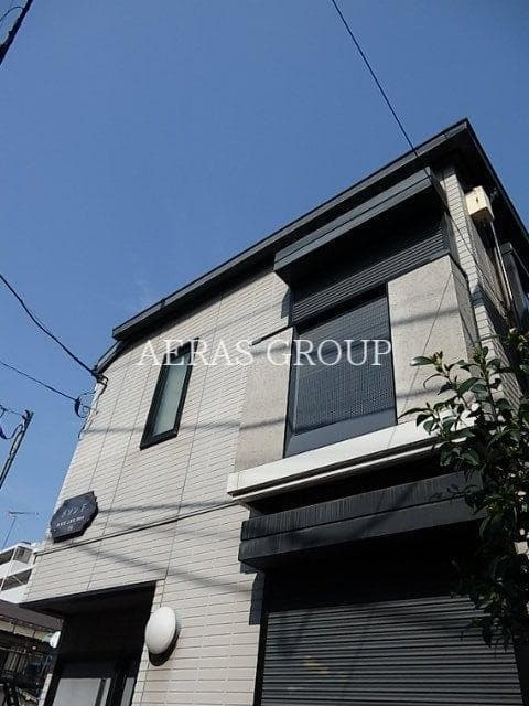 3DK Apartment in Shinjuku, Tokyo - Image 1