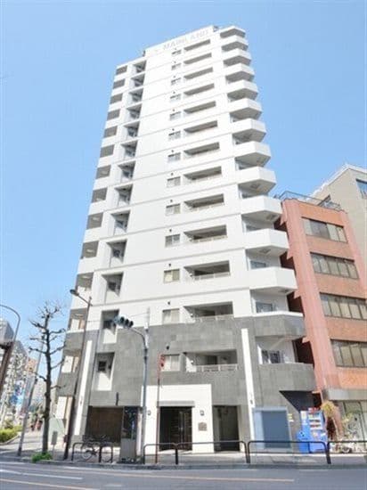 1K Mansion in Chiyoda, Tokyo - Image 1