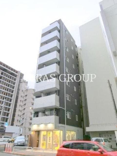 1LDK Mansion in Meguro, Tokyo - Image 1