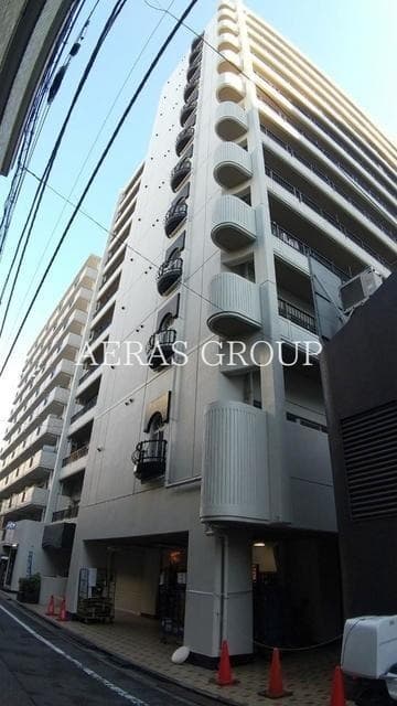 2DK Mansion in Toshima, Tokyo - Image 1