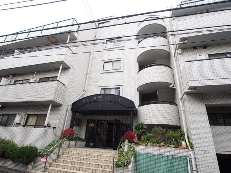 2LDK Mansion in Setagaya, Tokyo - Image 1