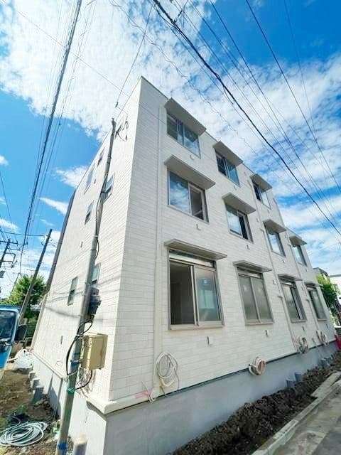 1DK Mansion in Nakano, Tokyo - Image 1