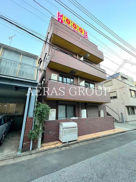 1DK Mansion in Shinjuku, Tokyo - Image 1