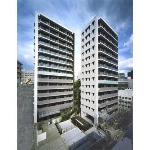1K Mansion in Shibuya, Tokyo - Image 1