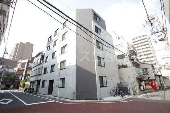 1K Mansion in Shinjuku, Tokyo - Image 1