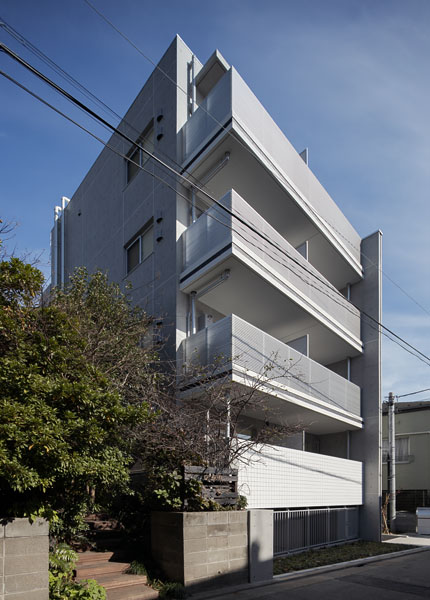 1LDK Mansion in Meguro, Tokyo - Image 1