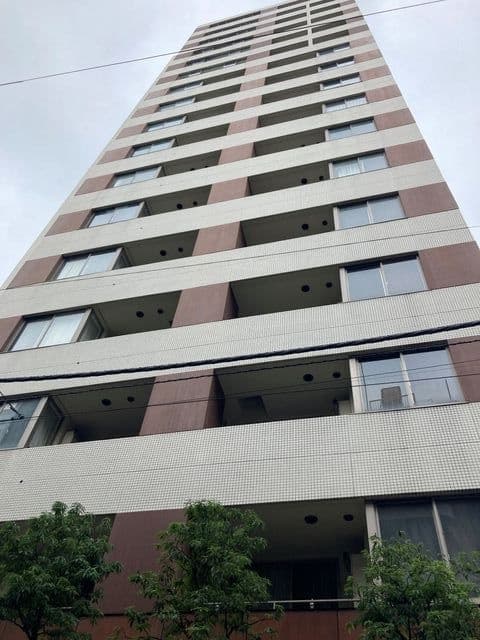 1LDK Mansion in Minato, Tokyo - Image 1