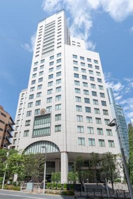 1LDK Mansion in Minato, Tokyo - Image 1
