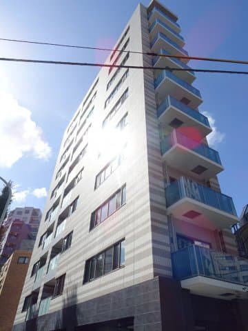 1LDK Mansion in Minato, Tokyo - Image 1