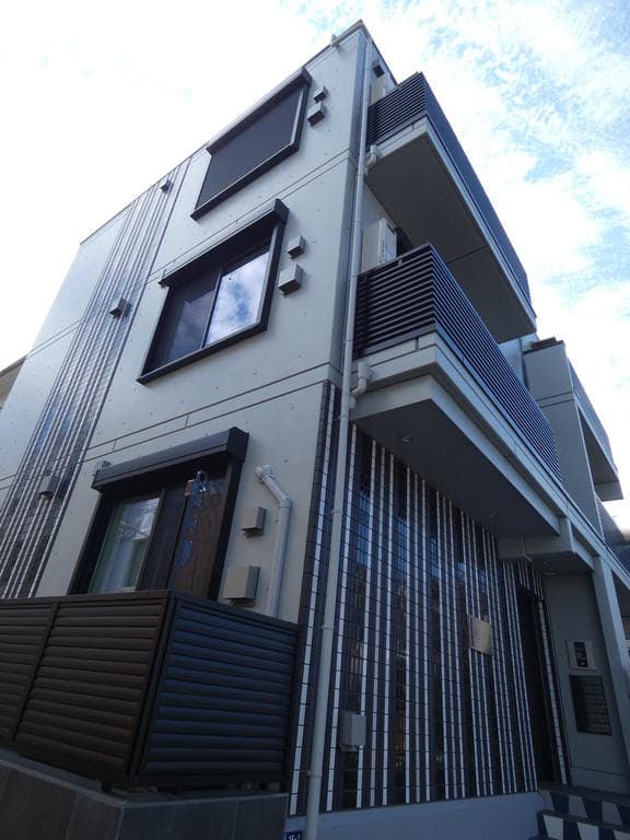 1LDK Mansion in Shibuya, Tokyo - Image 1
