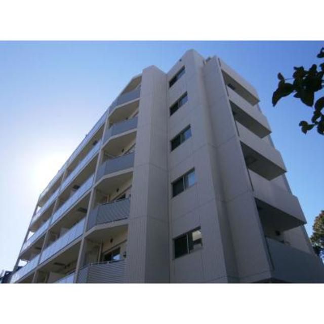 1LDK Mansion in Shibuya, Tokyo - Image 1