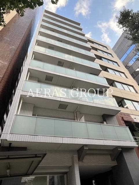 1LDK Mansion in Shibuya, Tokyo - Image 1