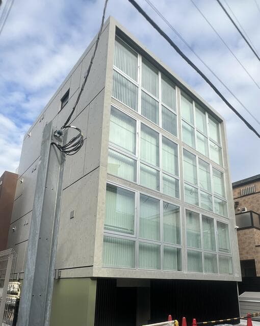1LDK Mansion in Shinjuku, Tokyo - Image 1