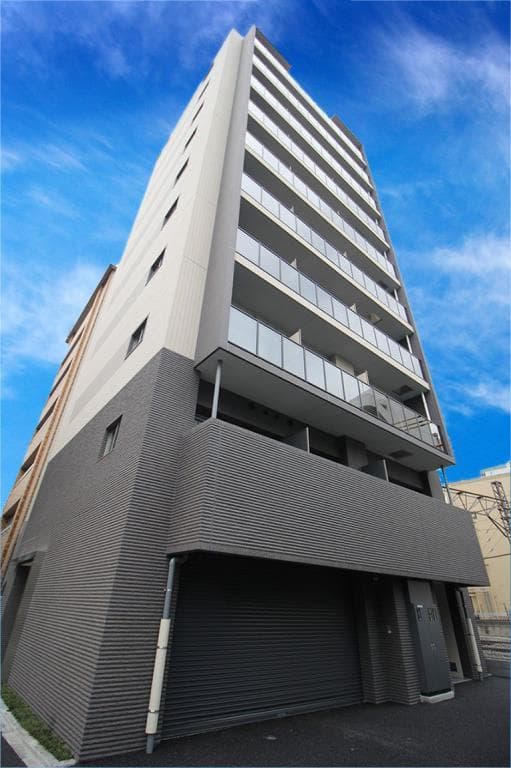 1LDK Mansion in Shinjuku, Tokyo - Image 1